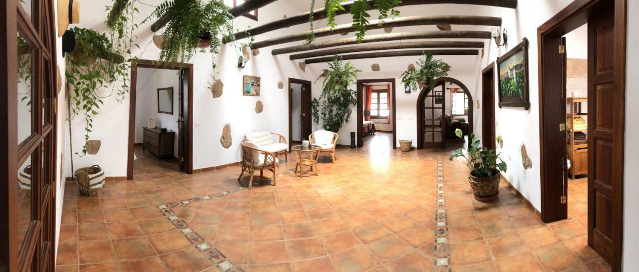 Villa Eva Тинахо Экстерьер фото